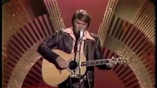 Glen Campbell Live  Rhinestone Cowboy 1975 [upl. by Dimitri]