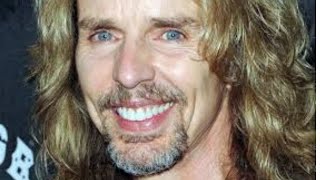 Tommy Shaw from Styx sings Fooling Yourself to his dog at home while on Corona Virus Lock Down [upl. by Arised]